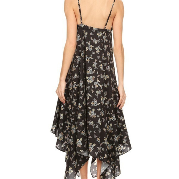 Strappy maxi Dresss with Handkerchief Hem Line - Picture 3 of 4